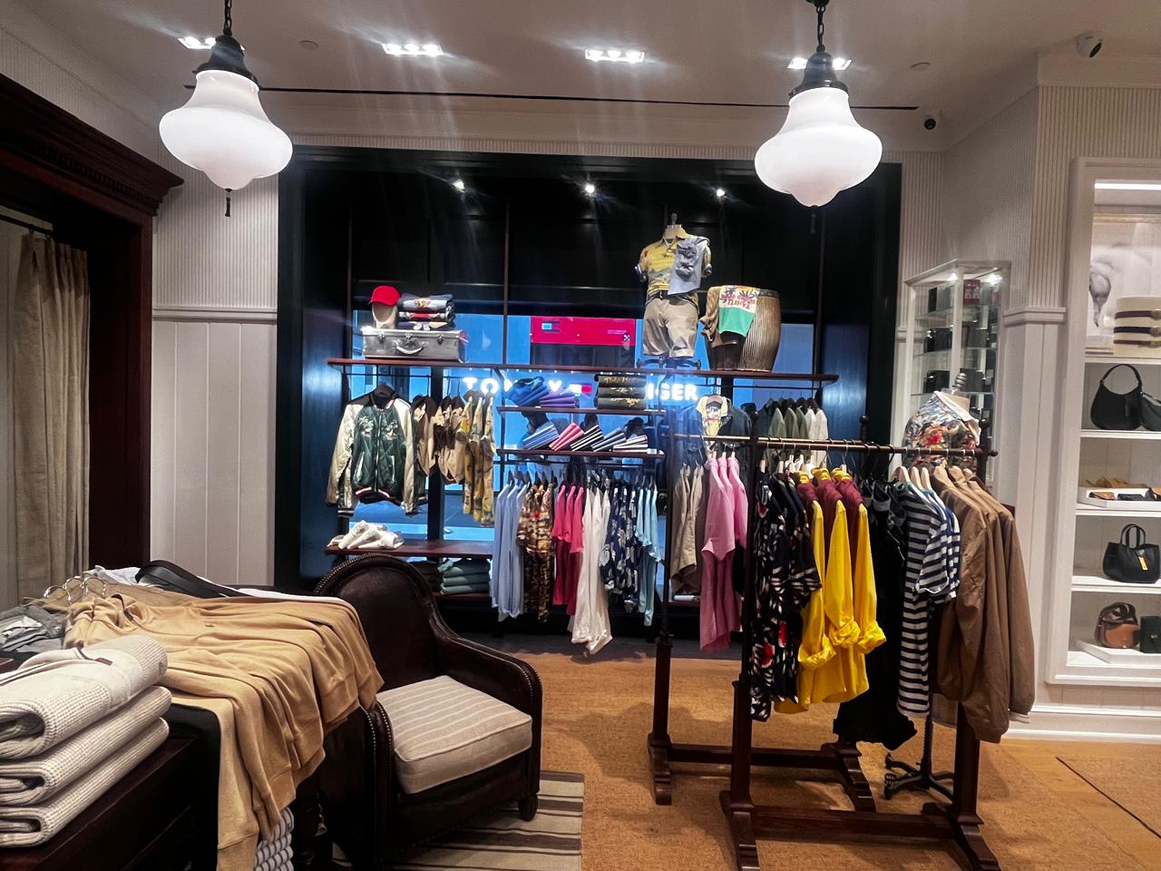 Polo Ralph Lauren Flagship, Mall of India Noida - Photo 18